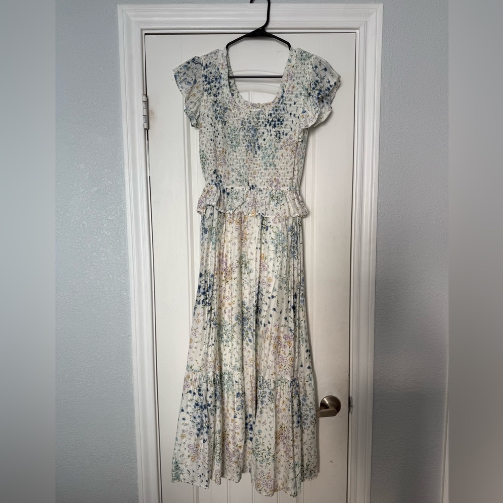 New Smocked Maxi Floral Maxi Dress Size Small